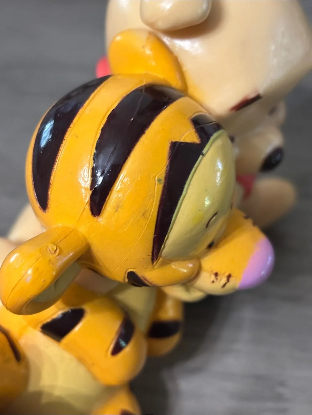 VTG Baby Tigger Hugging Pooh Bear Collectors Piece Disney Decopac Rubber Figure